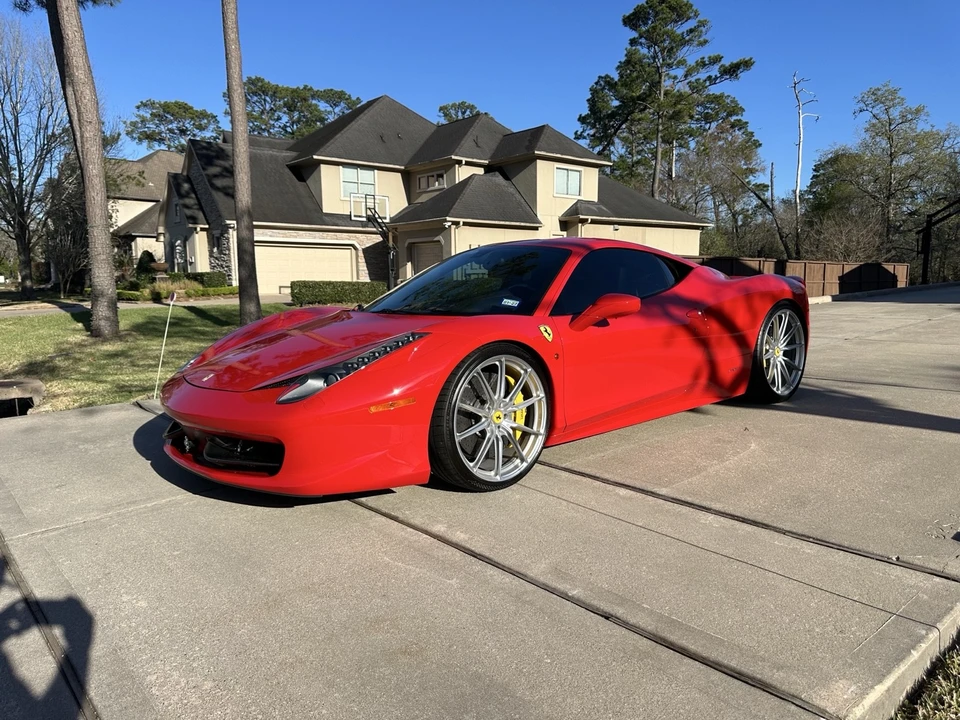 2015 Ferrari 458 Italia - Image 14 of 21