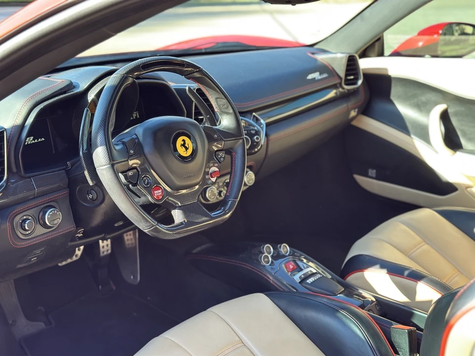 2015 Ferrari 458 Italia - Image 18 of 21