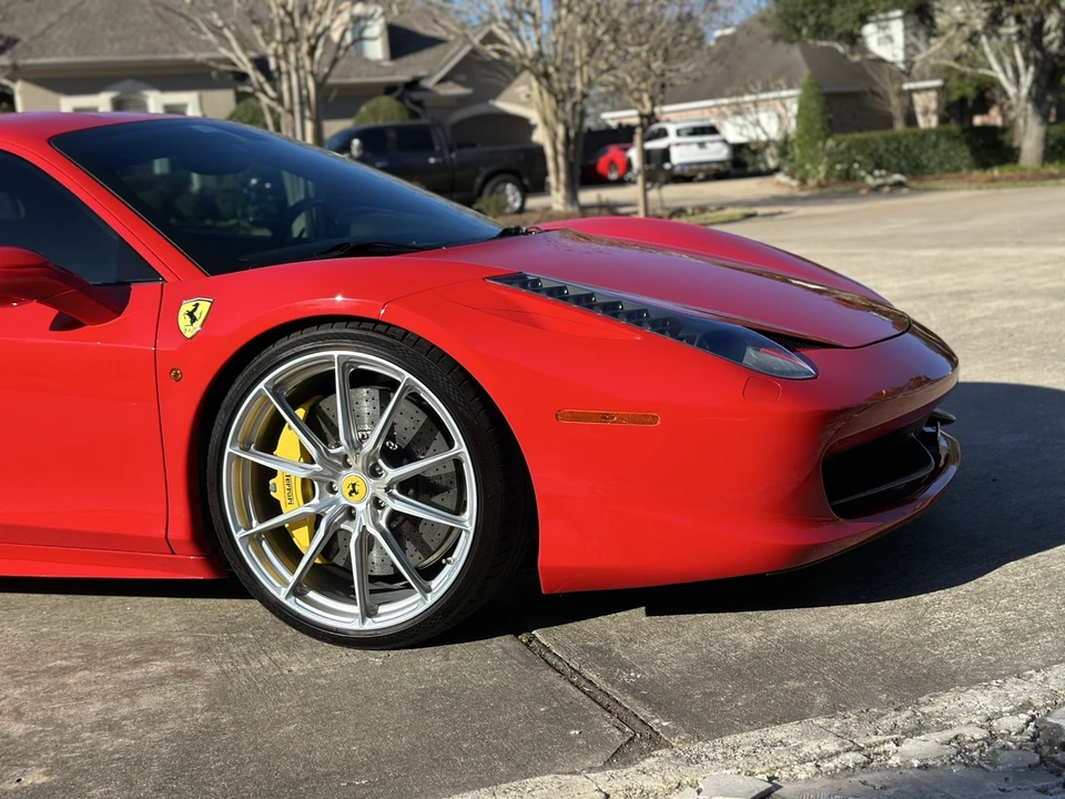 2015 Ferrari 458 Italia - Image 9 of 21