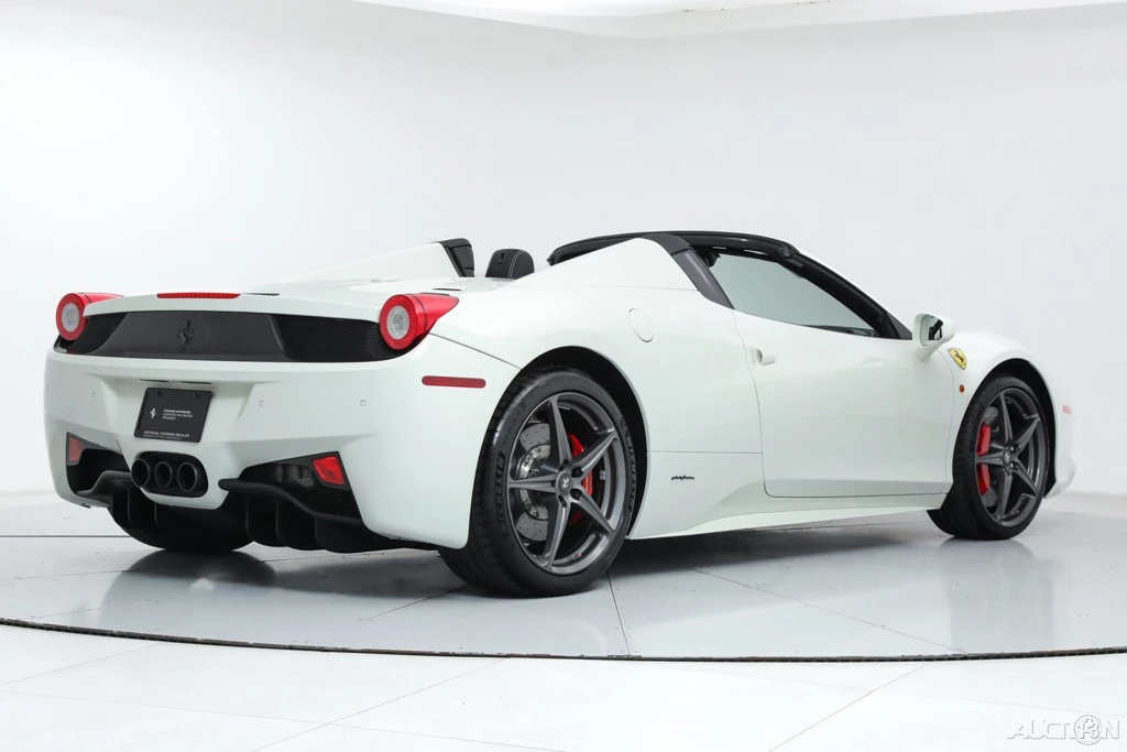 2015 Ferrari 458 Italia - Image 3 of 21