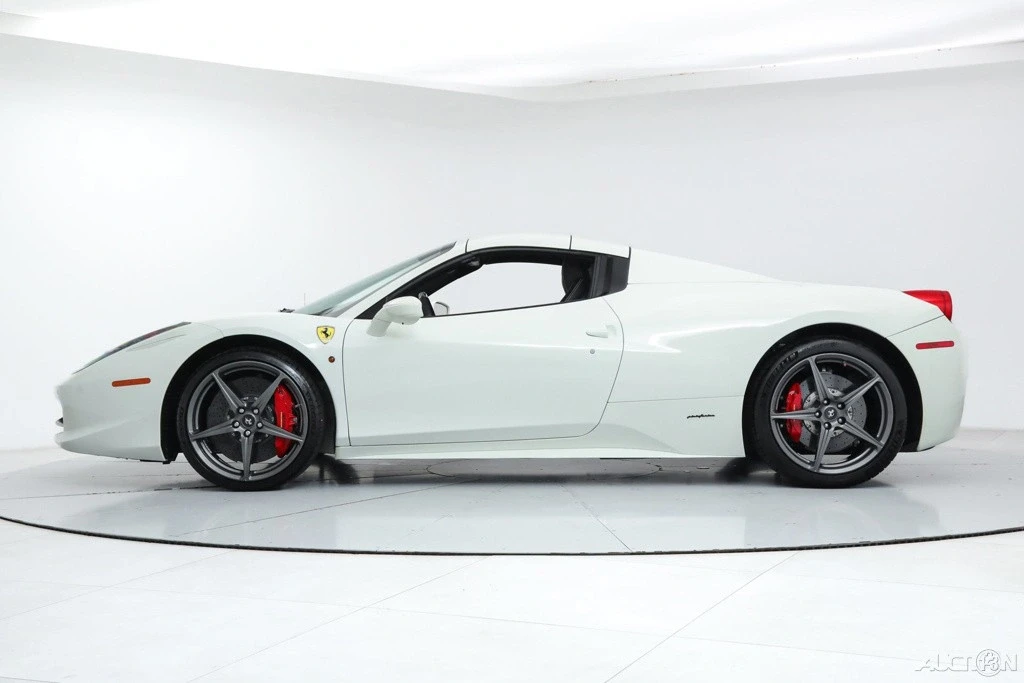 2015 Ferrari 458 Italia - Image 8 of 21