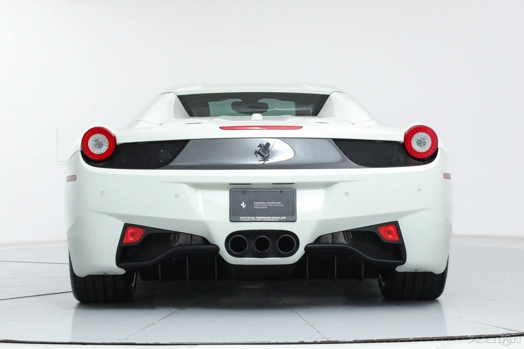 2015 Ferrari 458 Italia - Image 10 of 21