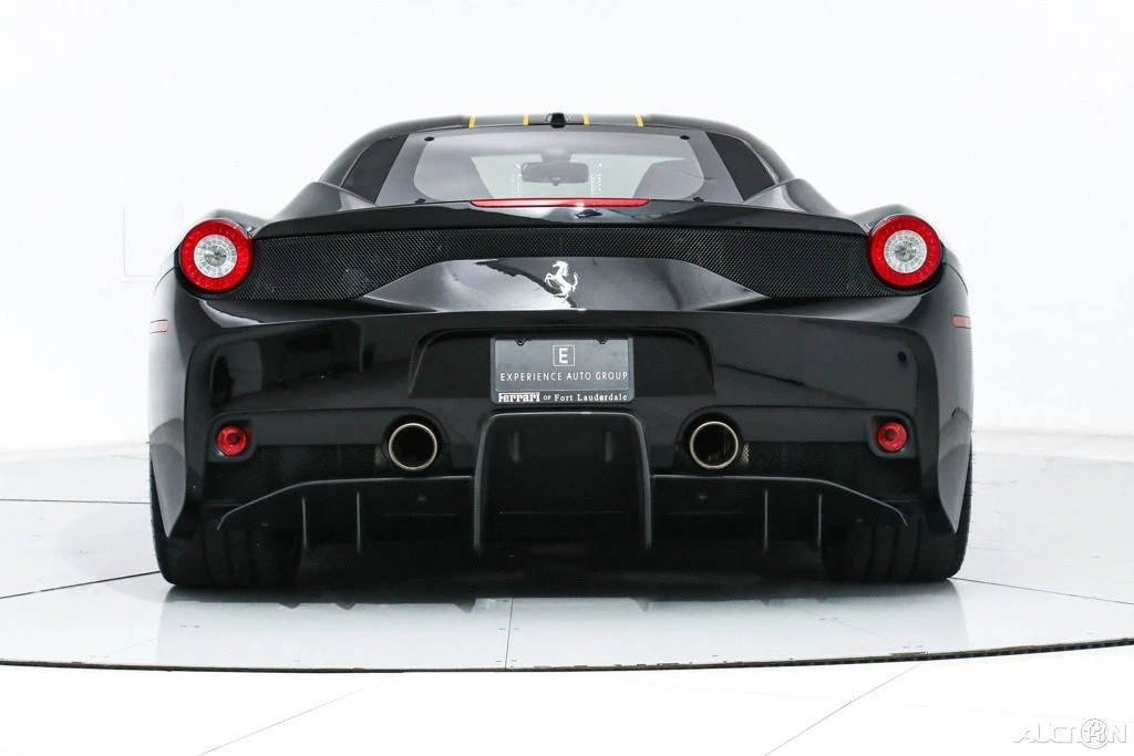 2015 Ferrari 458 Italia - Image 8 of 21