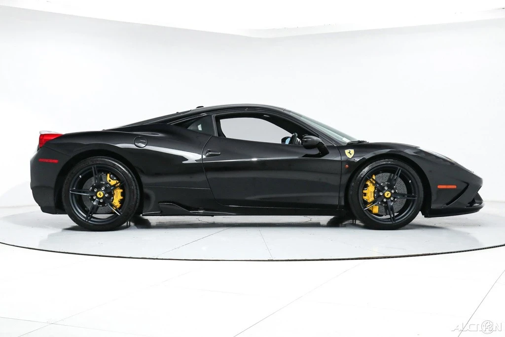 2015 Ferrari 458 Italia - Image 9 of 21