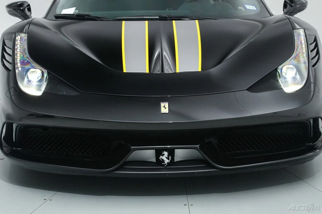 2015 Ferrari 458 Italia - Image 12 of 21