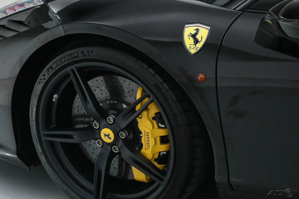 2015 Ferrari 458 Italia - Image 15 of 21