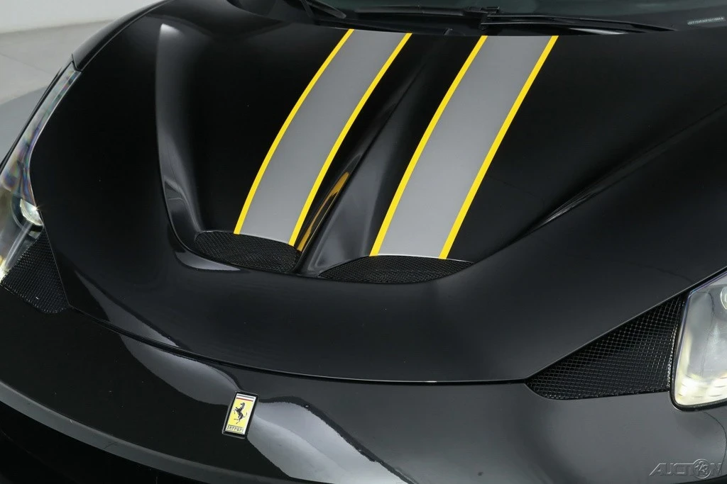 2015 Ferrari 458 Italia - Image 13 of 21