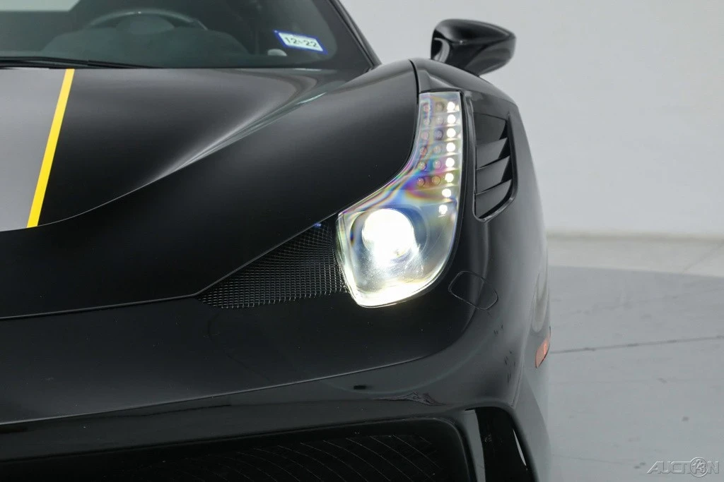 2015 Ferrari 458 Italia - Image 14 of 21
