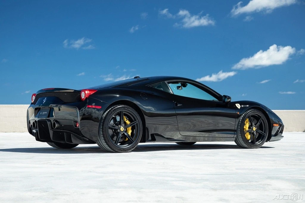 2015 Ferrari 458 Italia - Image 17 of 21