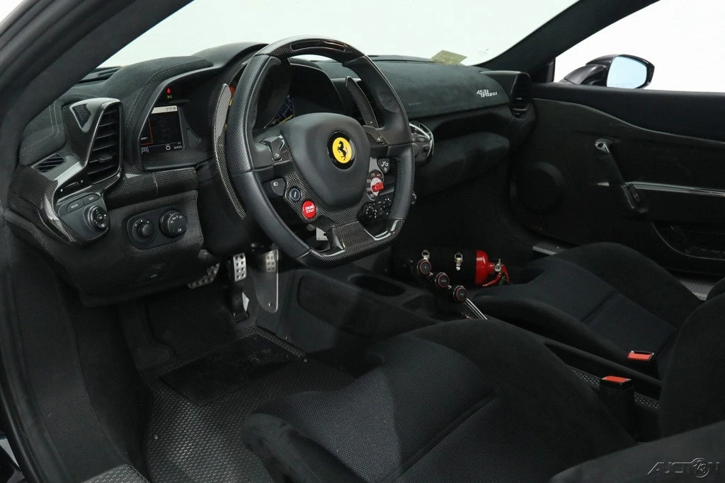 2015 Ferrari 458 Italia - Image 2 of 21