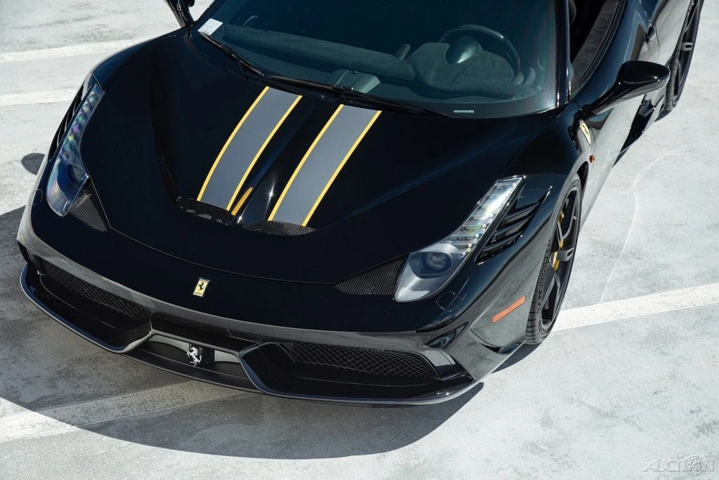 2015 Ferrari 458 Italia - Image 20 of 21