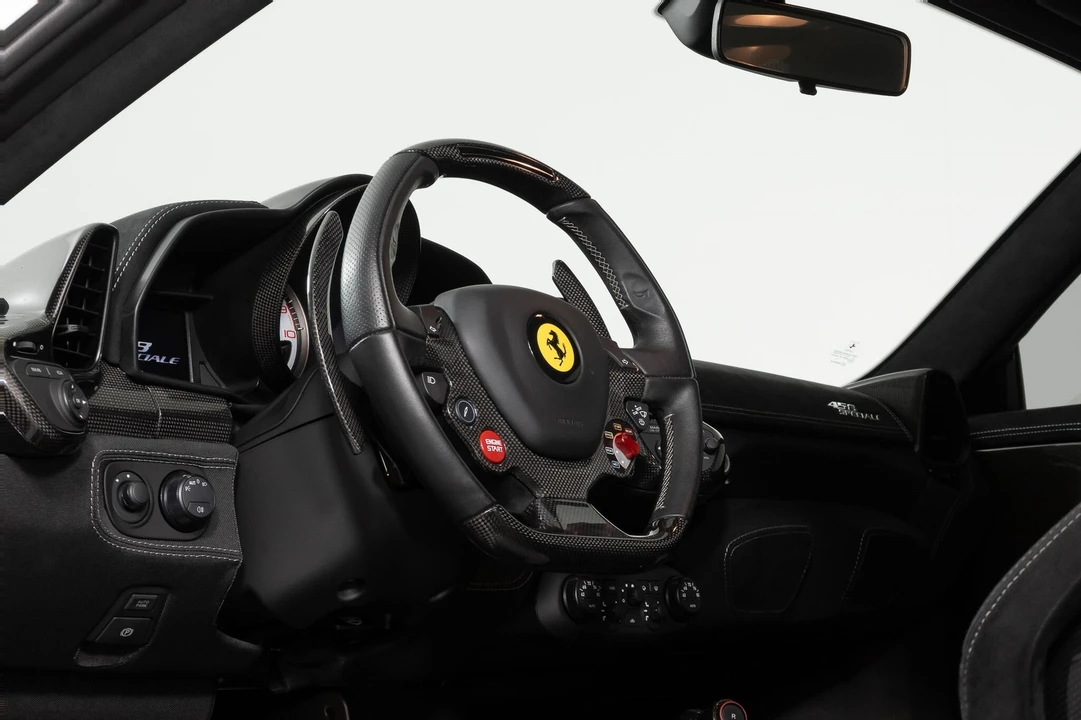 2015 Ferrari 458 Italia - Image 5 of 12