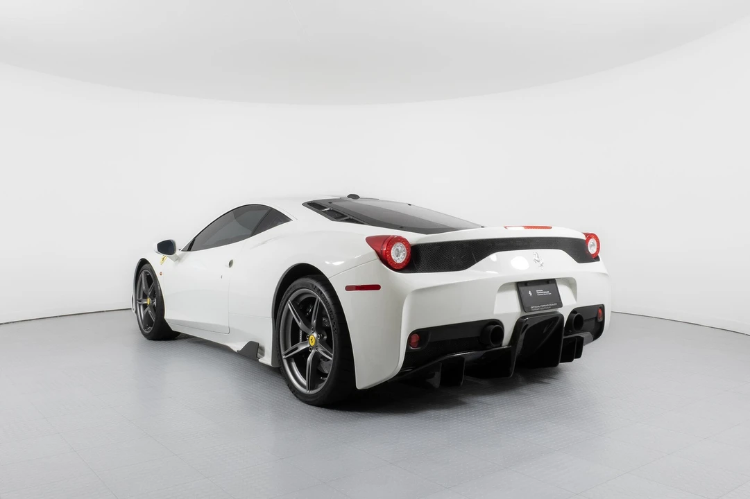 2015 Ferrari 458 Italia - Image 7 of 12