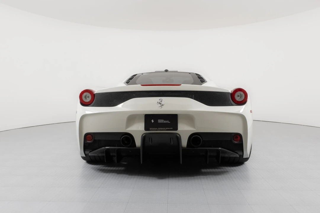 2015 Ferrari 458 Italia - Image 9 of 12