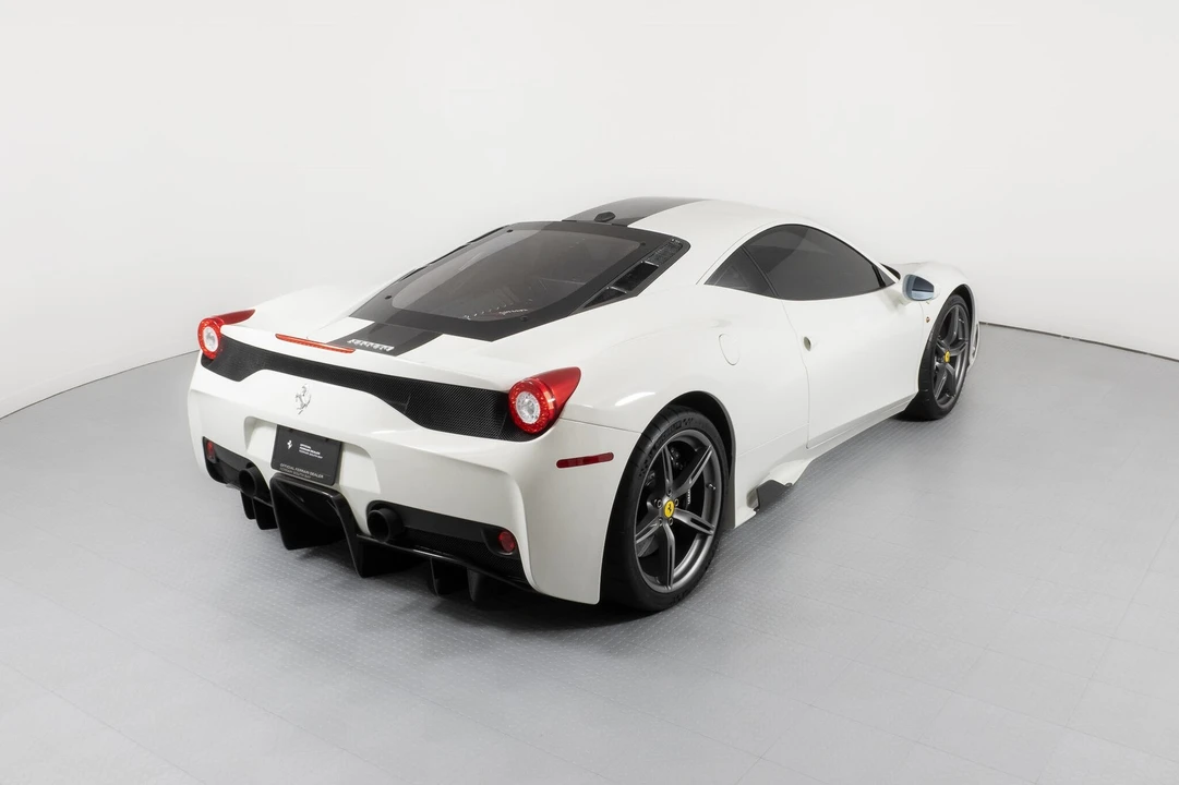 2015 Ferrari 458 Italia - Image 2 of 12