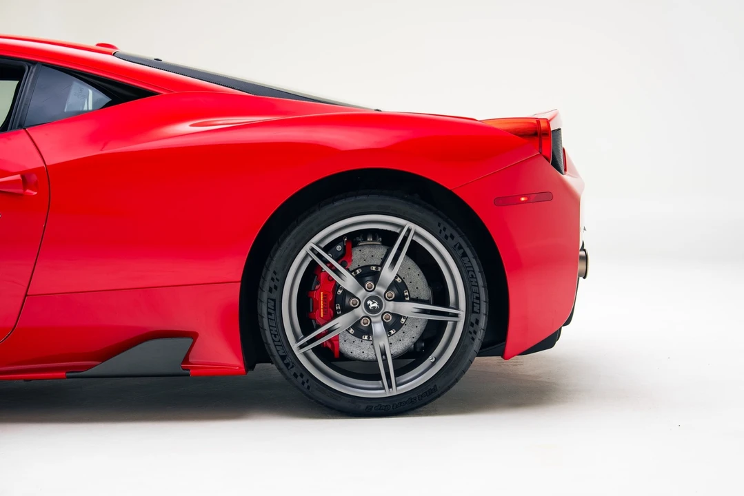 2015 Ferrari 458 Italia - Image 15 of 21