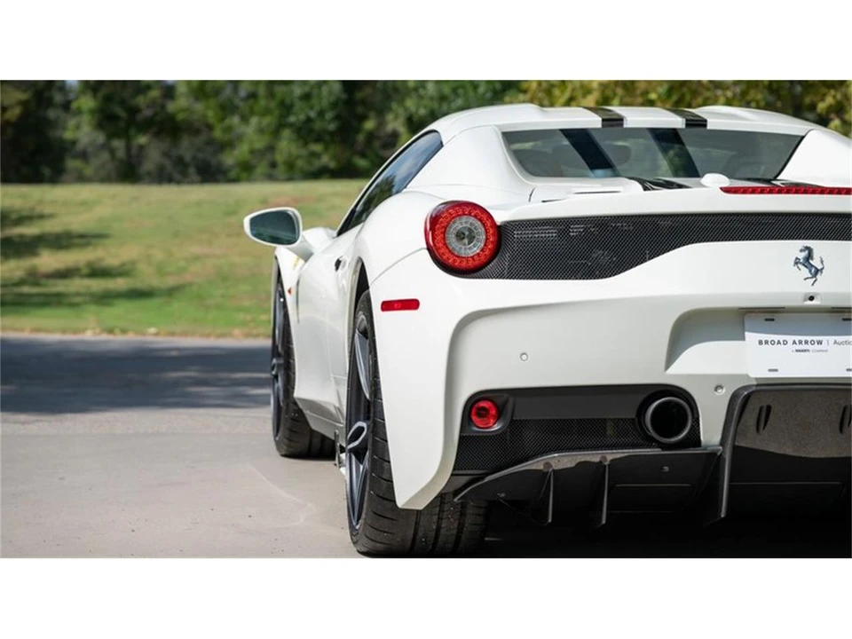 2015 Ferrari 458 - Image 25 of 31
