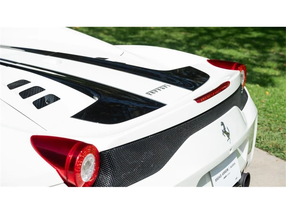 2015 Ferrari 458 - Image 22 of 31