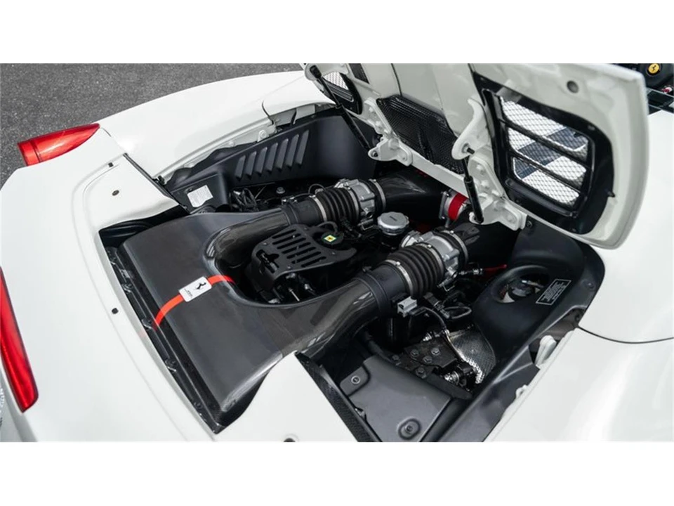 2015 Ferrari 458 - Image 10 of 31