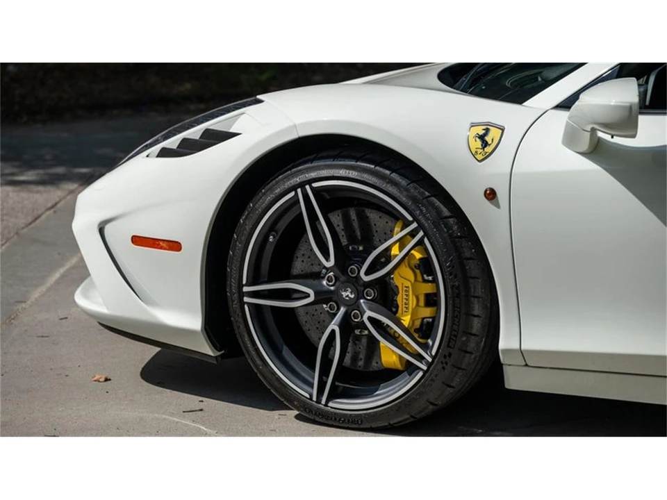 2015 Ferrari 458 - Image 4 of 31