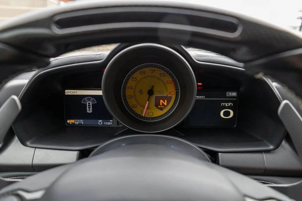 2015 Ferrari 458 Italia - Image 11 of 18