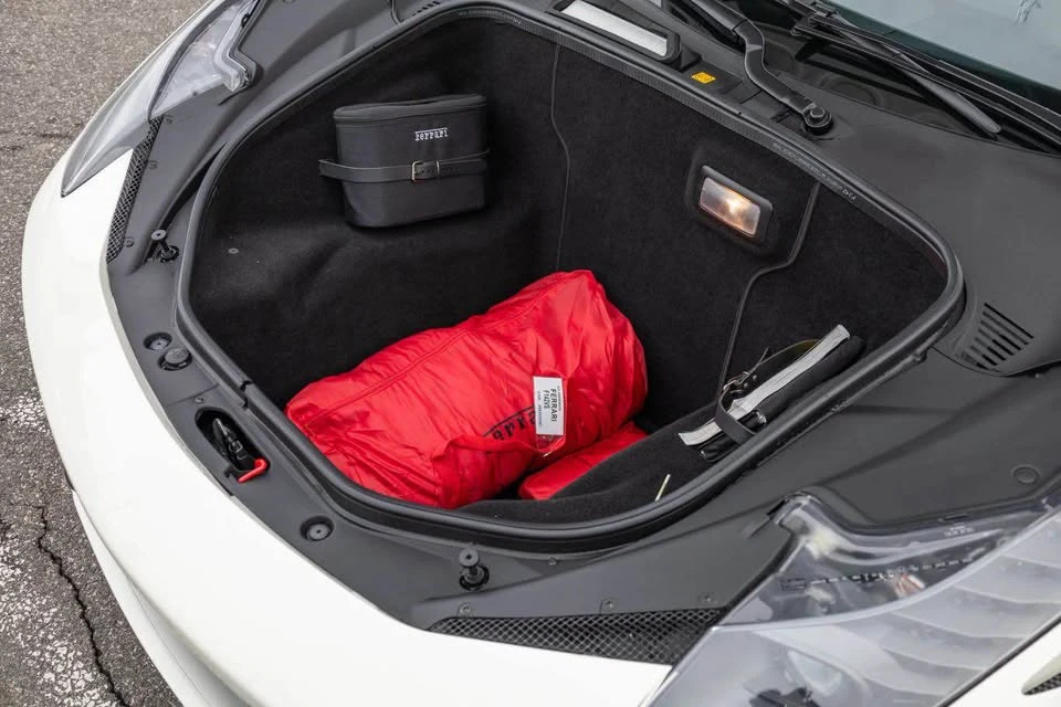 2015 Ferrari 458 Italia - Image 17 of 18