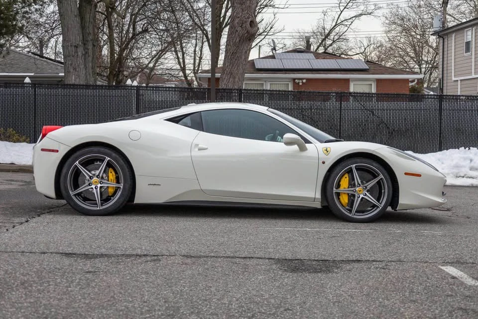 2015 Ferrari 458 Italia - Image 5 of 18