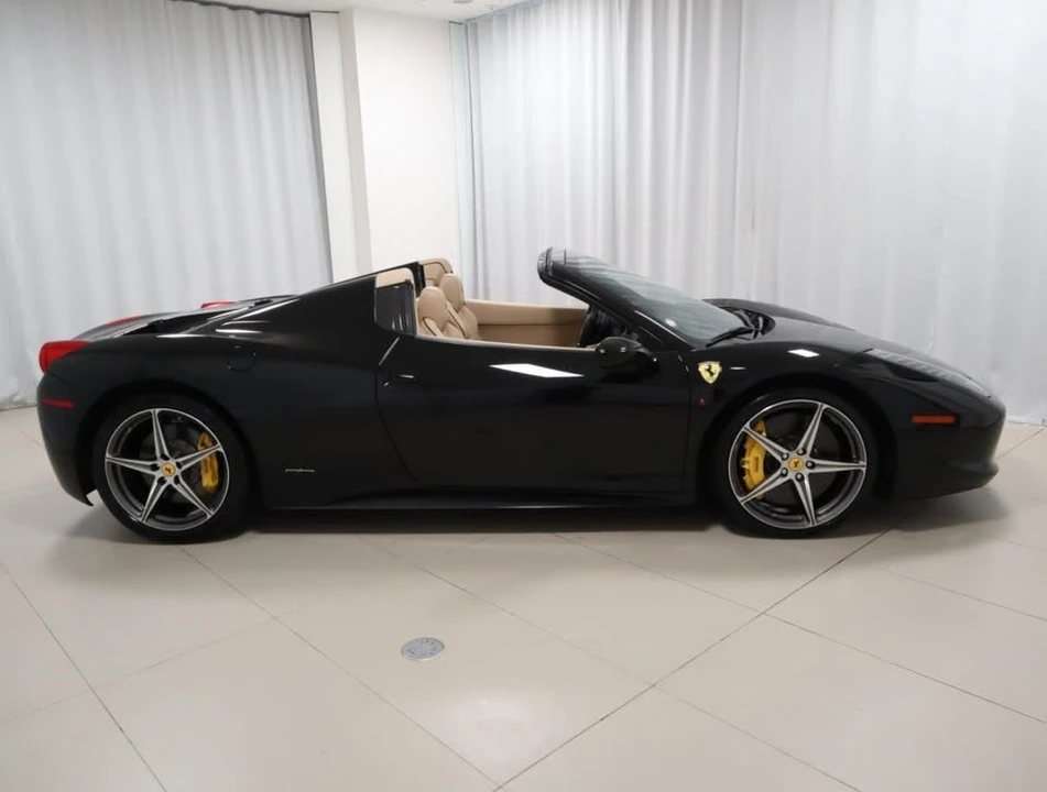 2015 Ferrari 458 Italia - Image 8 of 19