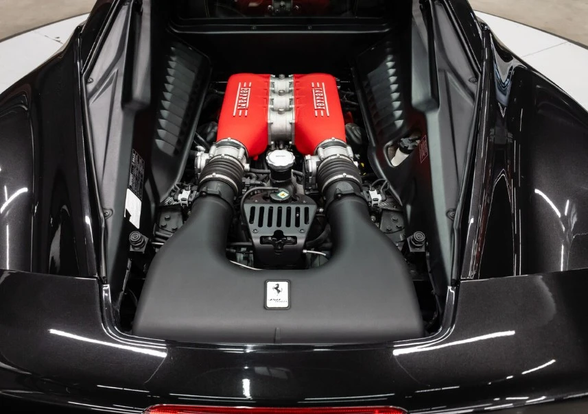 2015 Ferrari 458 Italia - Image 8 of 8