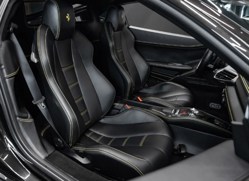 2015 Ferrari 458 Italia - Image 7 of 8