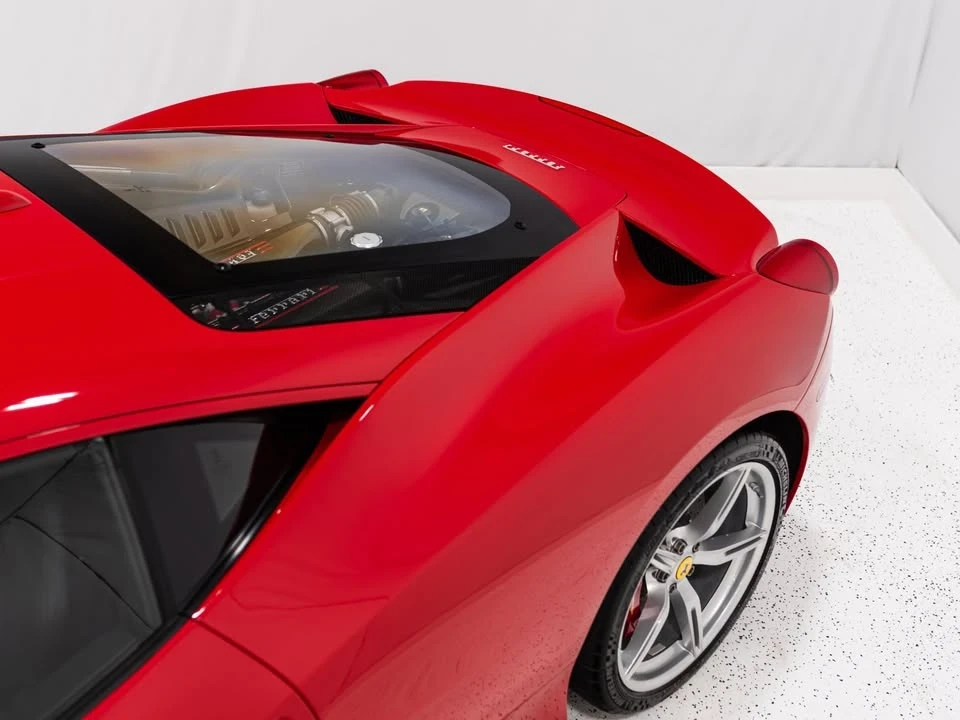 2015 Ferrari 458 Speciale - Image 17 of 19