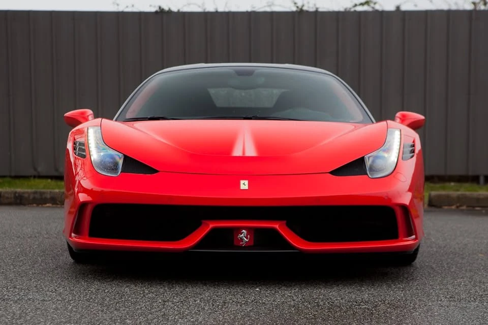 2015 Ferrari 458 Speciale - Image 2 of 17
