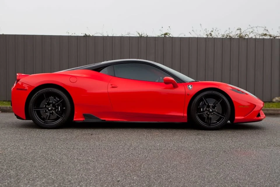 2015 Ferrari 458 Speciale - Image 9 of 17
