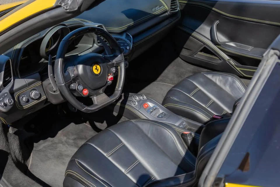 2015 Ferrari 458 Spider - Image 9 of 18