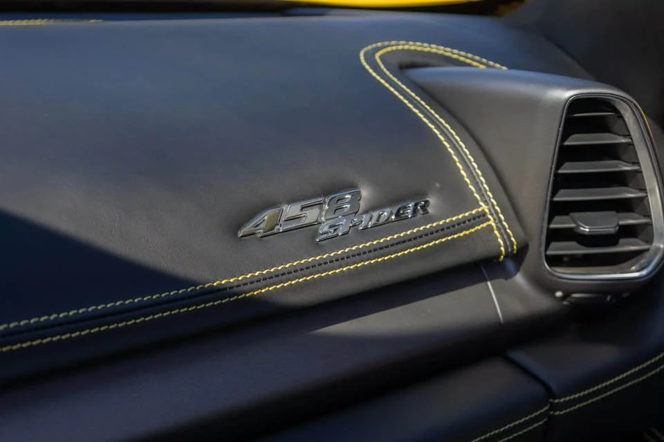 2015 Ferrari 458 Spider - Image 13 of 18