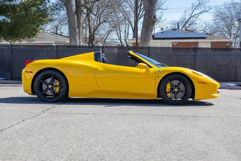 2015 Ferrari 458 Spider - Image 5 of 18