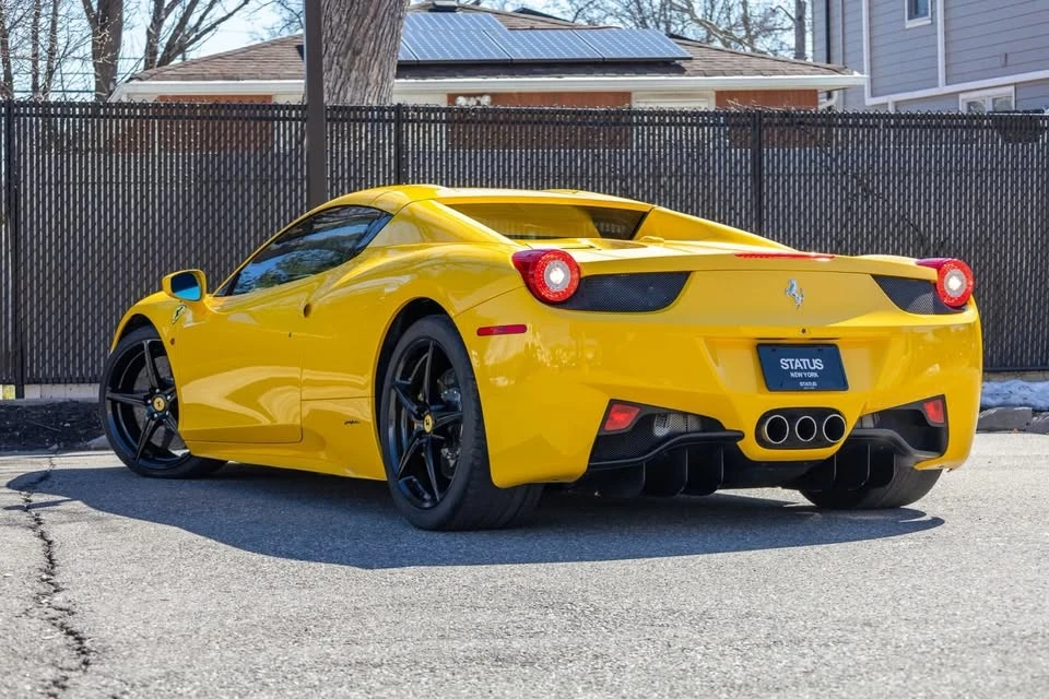 2015 Ferrari 458 Spider - Image 5 of 5