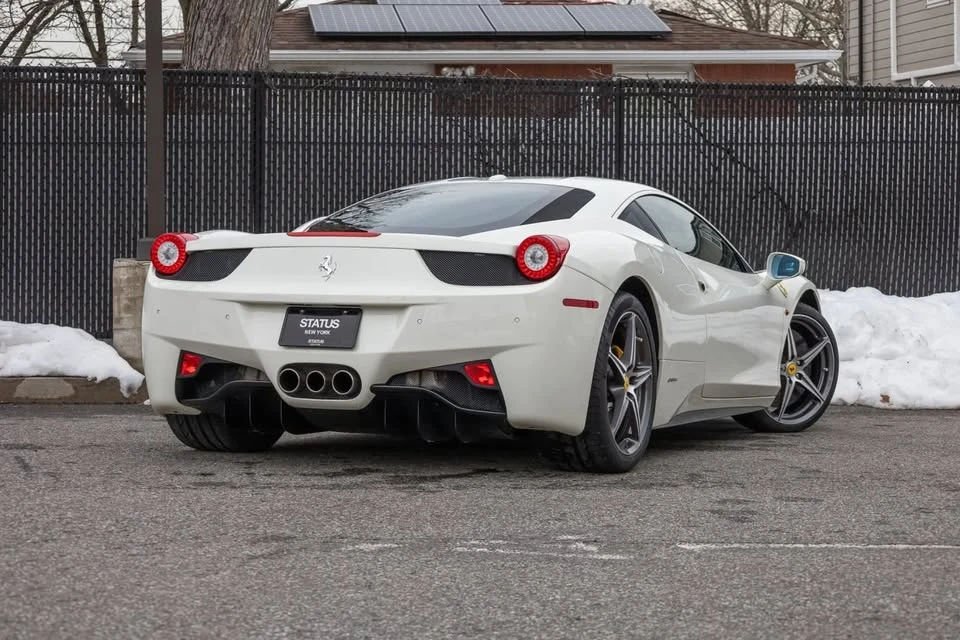 2015 Ferrari 458 Italia - Image 4 of 5