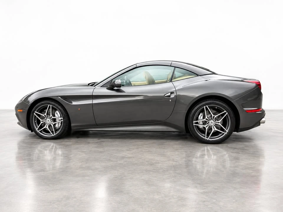 2015 Ferrari California T - Image 4 of 20