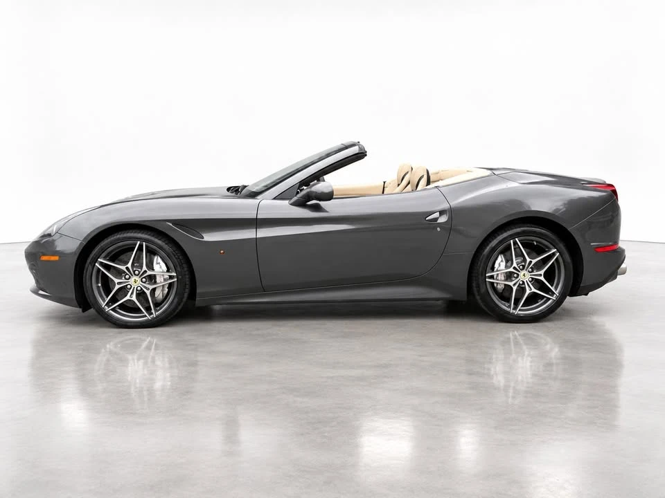 2015 Ferrari California T - Image 2 of 20