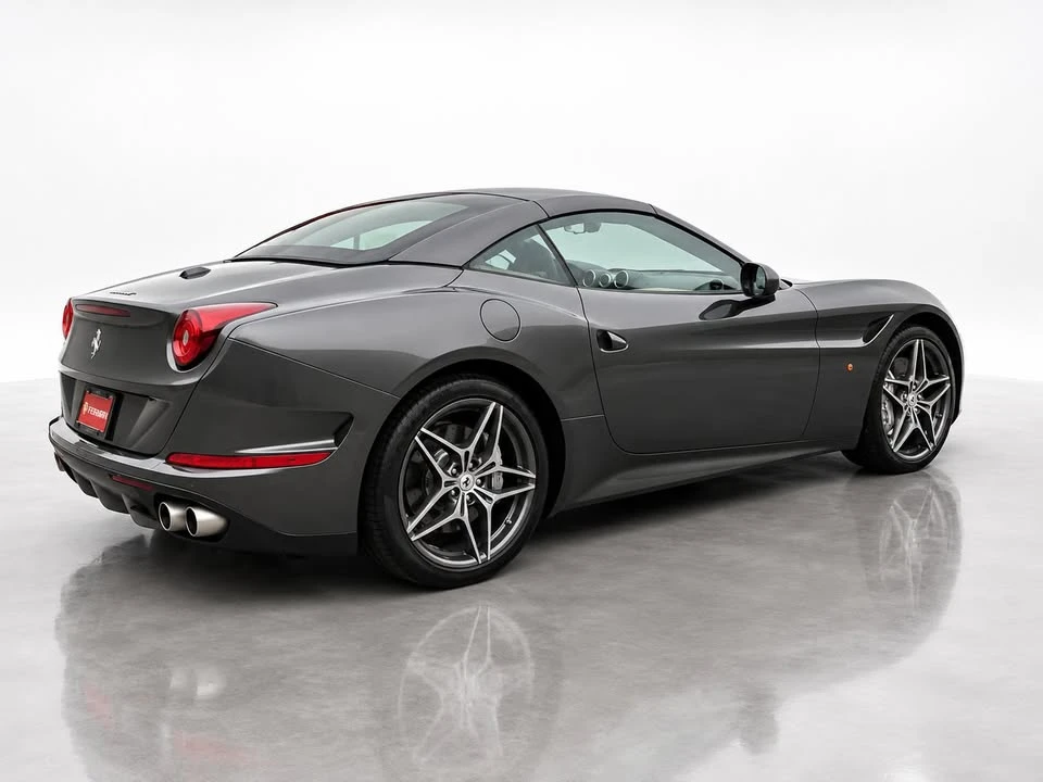 2015 Ferrari California T - Image 3 of 20