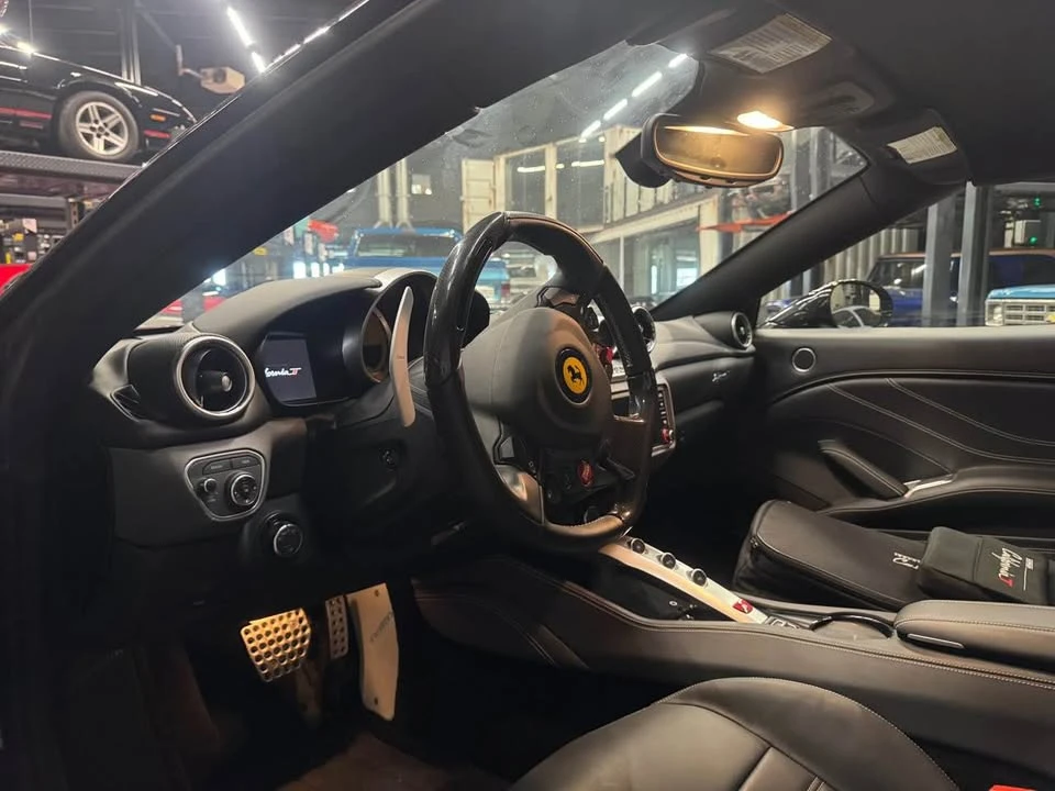 2015 Ferrari California T - Image 4 of 5