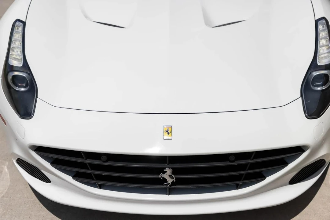 2015 Ferrari California T - Image 19 of 31