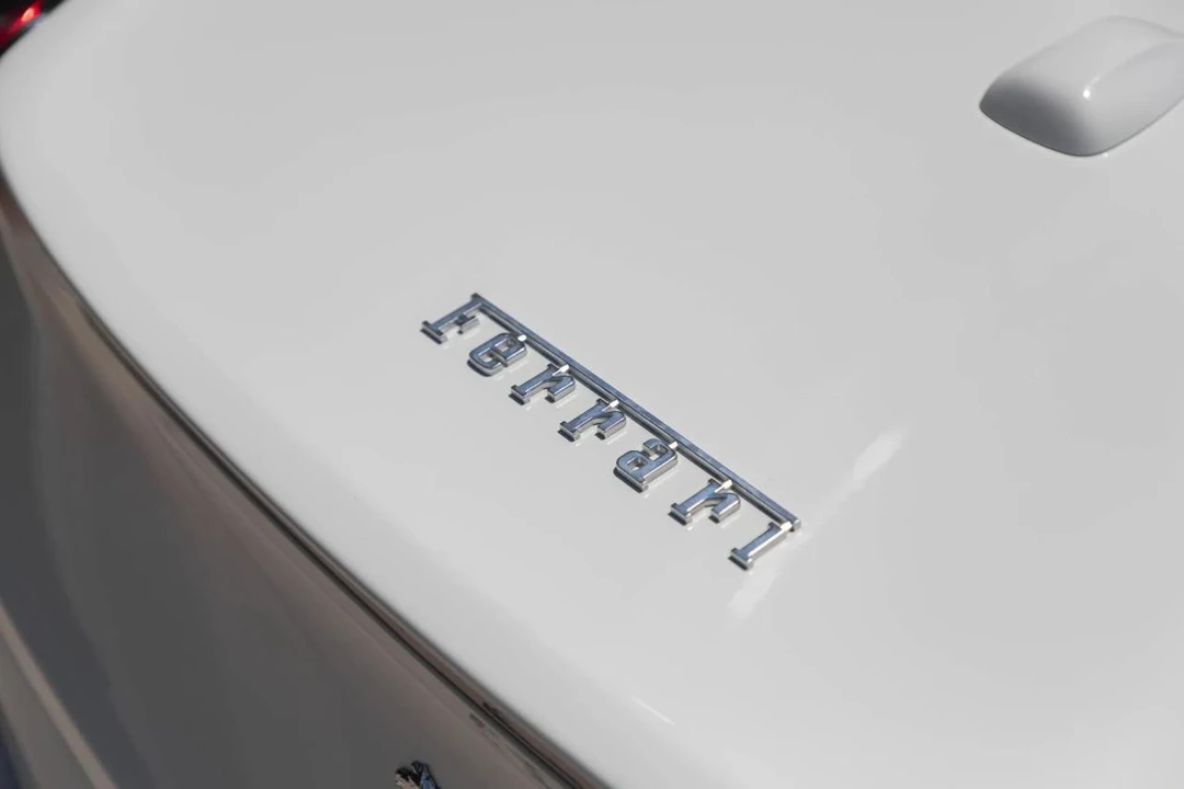 2015 Ferrari California T - Image 24 of 31