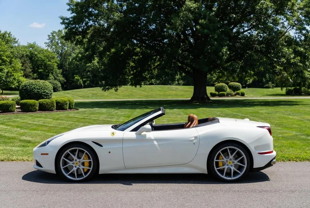 2015 Ferrari California T - Image 7 of 31