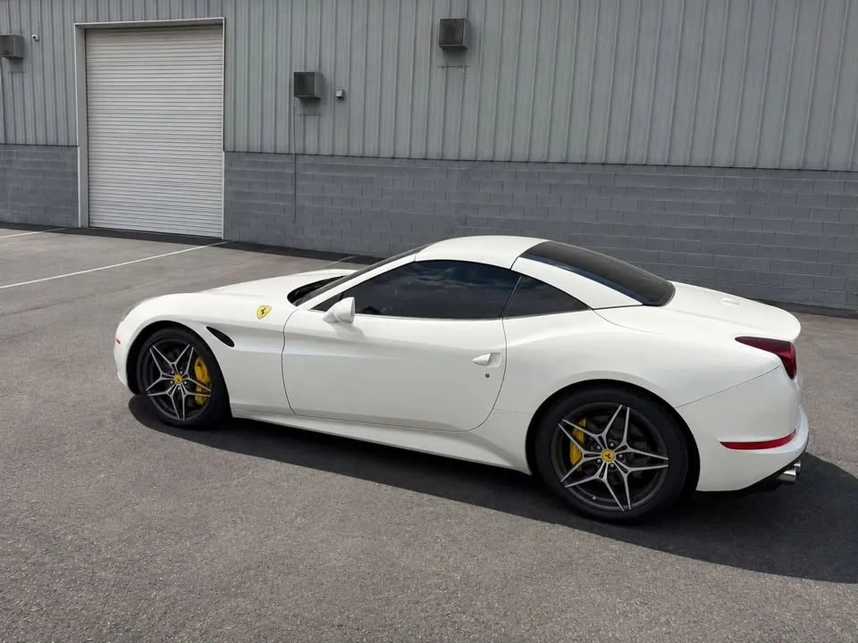 2015 Ferrari California T - Image 2 of 9
