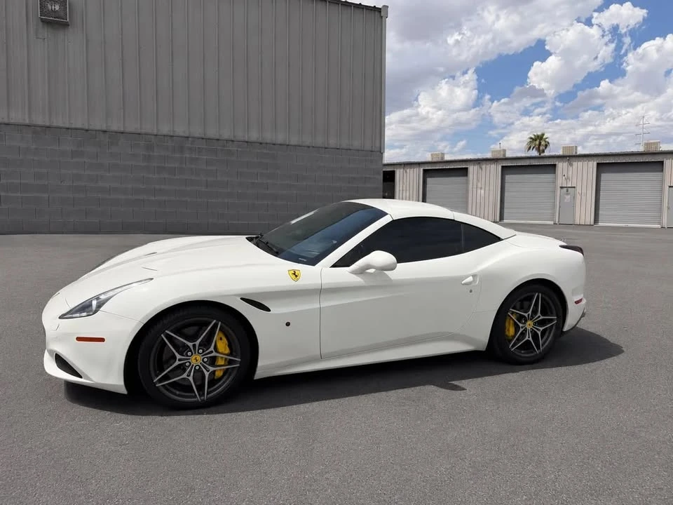 2015 Ferrari California T - Image 3 of 9