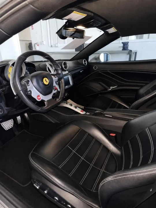 2015 Ferrari California T - Image 6 of 9