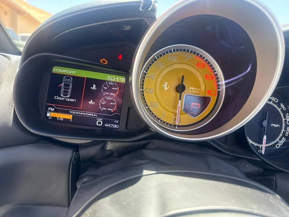2015 Ferrari California T - Image 9 of 20