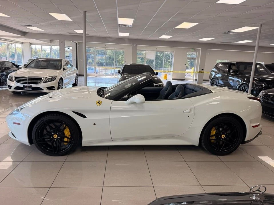 2015 Ferrari California T - Image 6 of 20